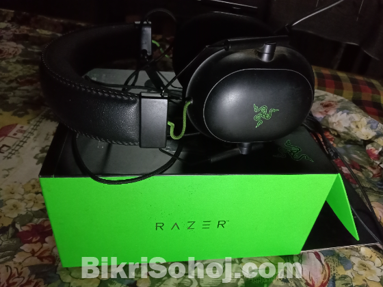 Headphone